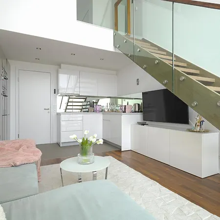 Lägenhet Skau 3 Eurovea Danube View Free Parking *