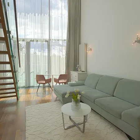 Skau 3 Eurovea Danube View Free Parking * براتسيلافا