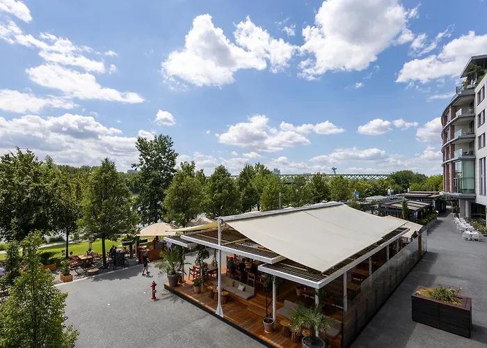 Skau 3 Eurovea Danube View Free Parking * Pressburg